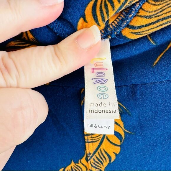 Lularoe Navy Orange Feather Leggings Tall and Curvy - Picture 3 of 4